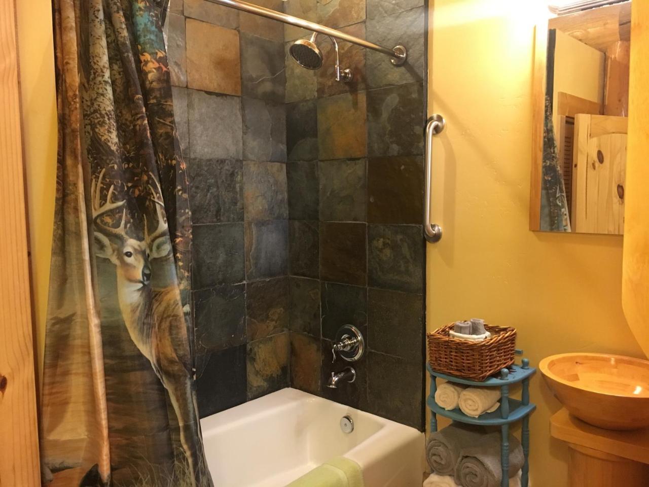 The Cub Inn B&B Groveland Bagian luar foto